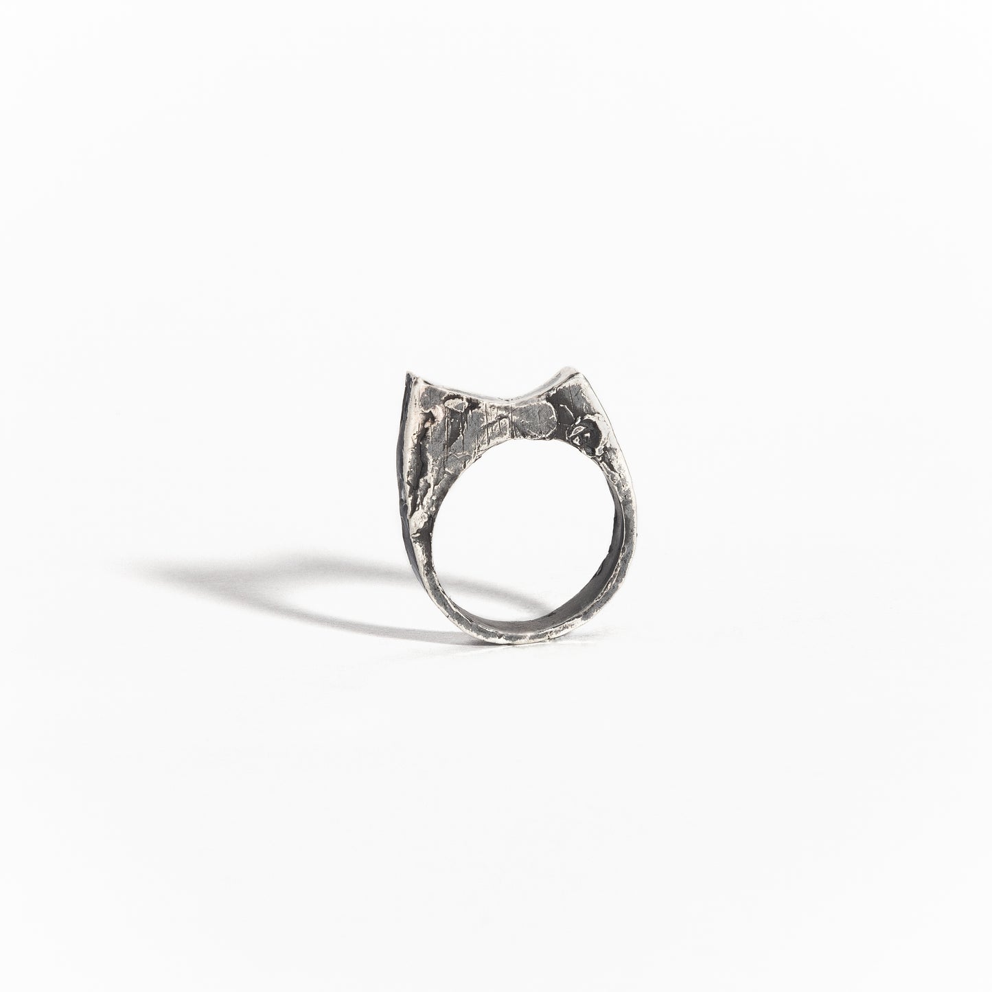 ANILLO PLATA CON PÁTINA NEGRA #8026